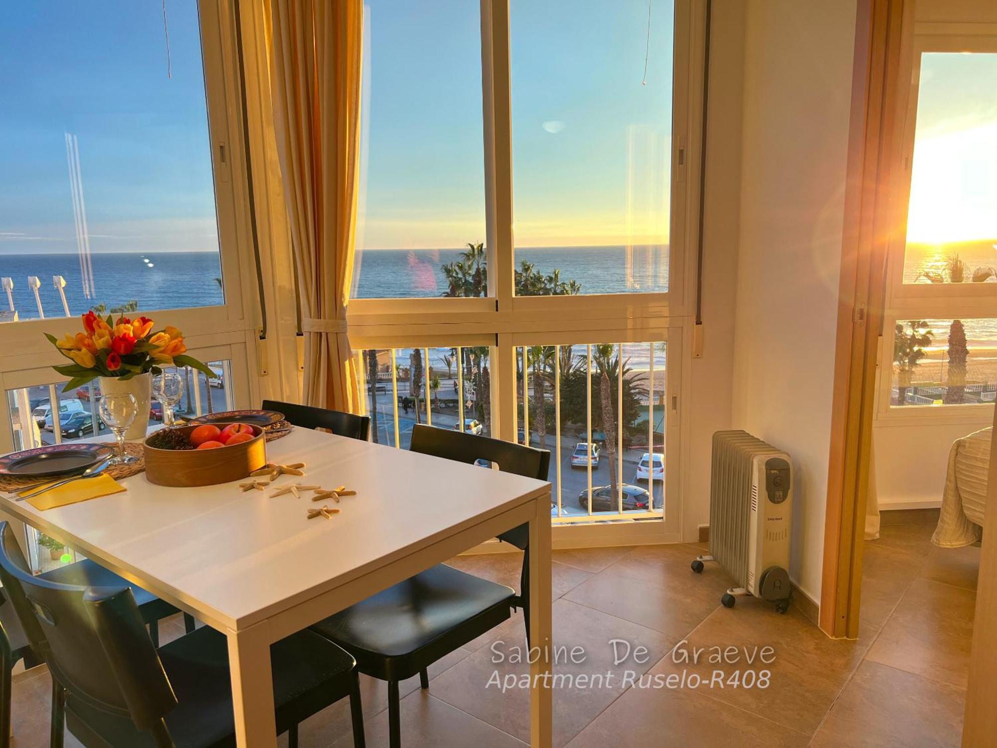 Love Nest By The Sea Wake Up With Ocean Views In Every Room Ruselo R408 Torrox Exterior photo